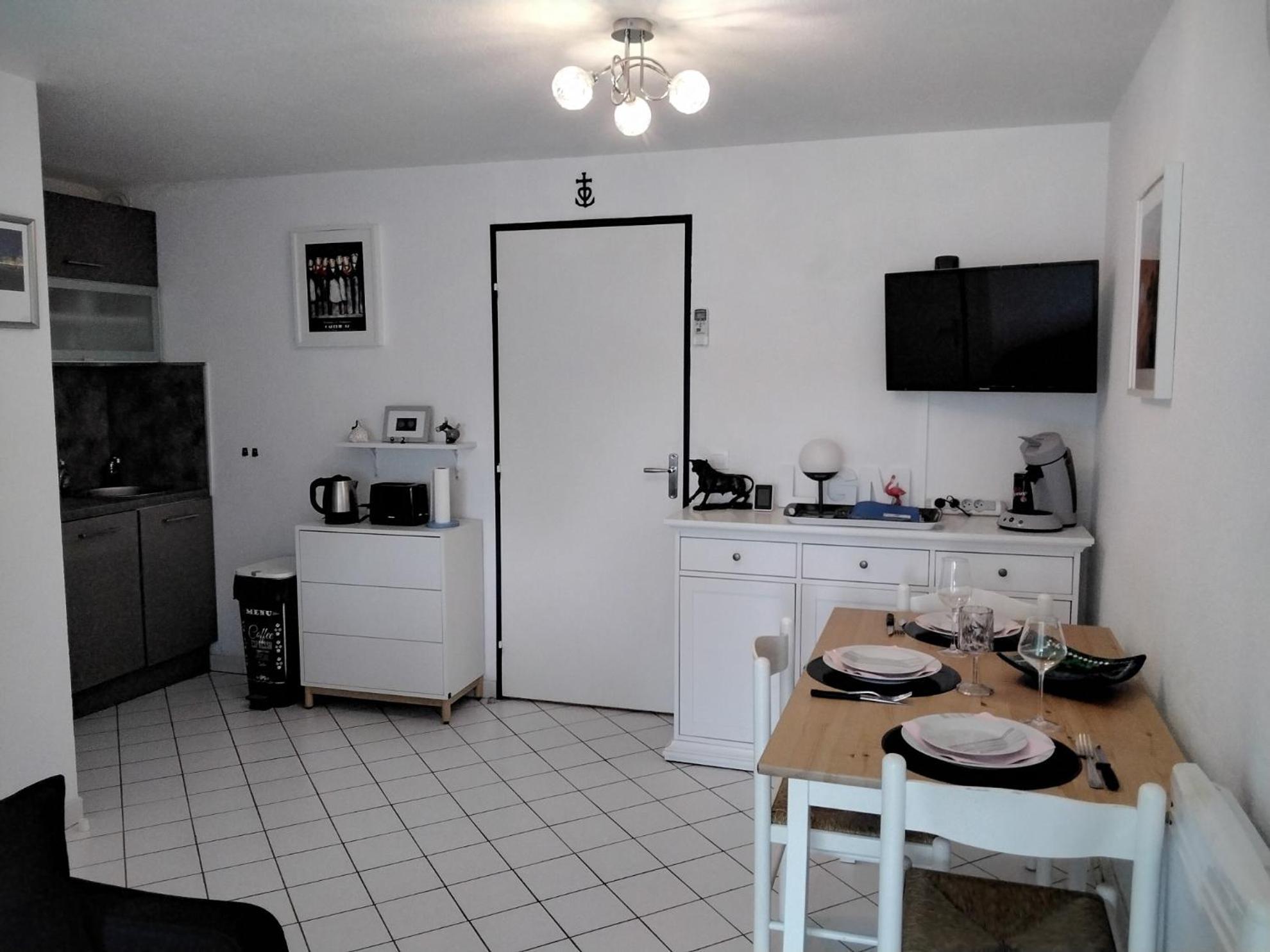 Vittoria Immobilier 1-Reglement Sur Place - Cheques Vacances Acceptes La Grande-Motte Habitación foto